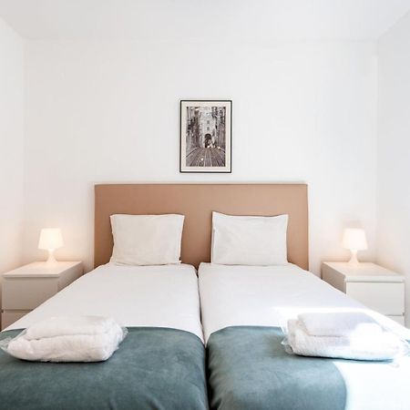 Guestready - Correeiros Apartment Blue Lisbona Esterno foto
